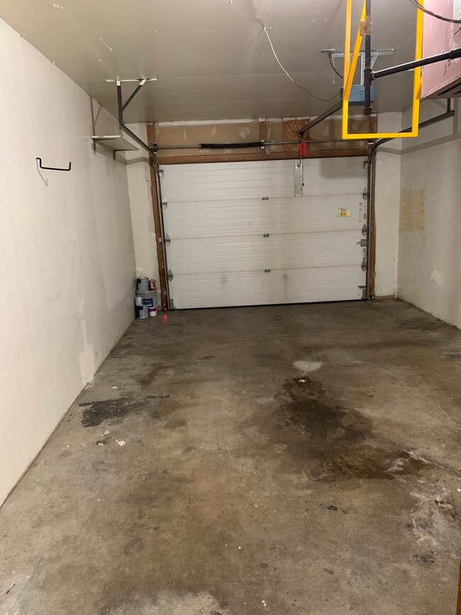 Garage - 8150 Little Dipper Ave
