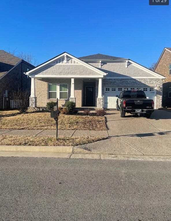 Building Photo - "Charming 3-Bedroom Retreat with 2 Baths w/bonus room and fenced yard!!