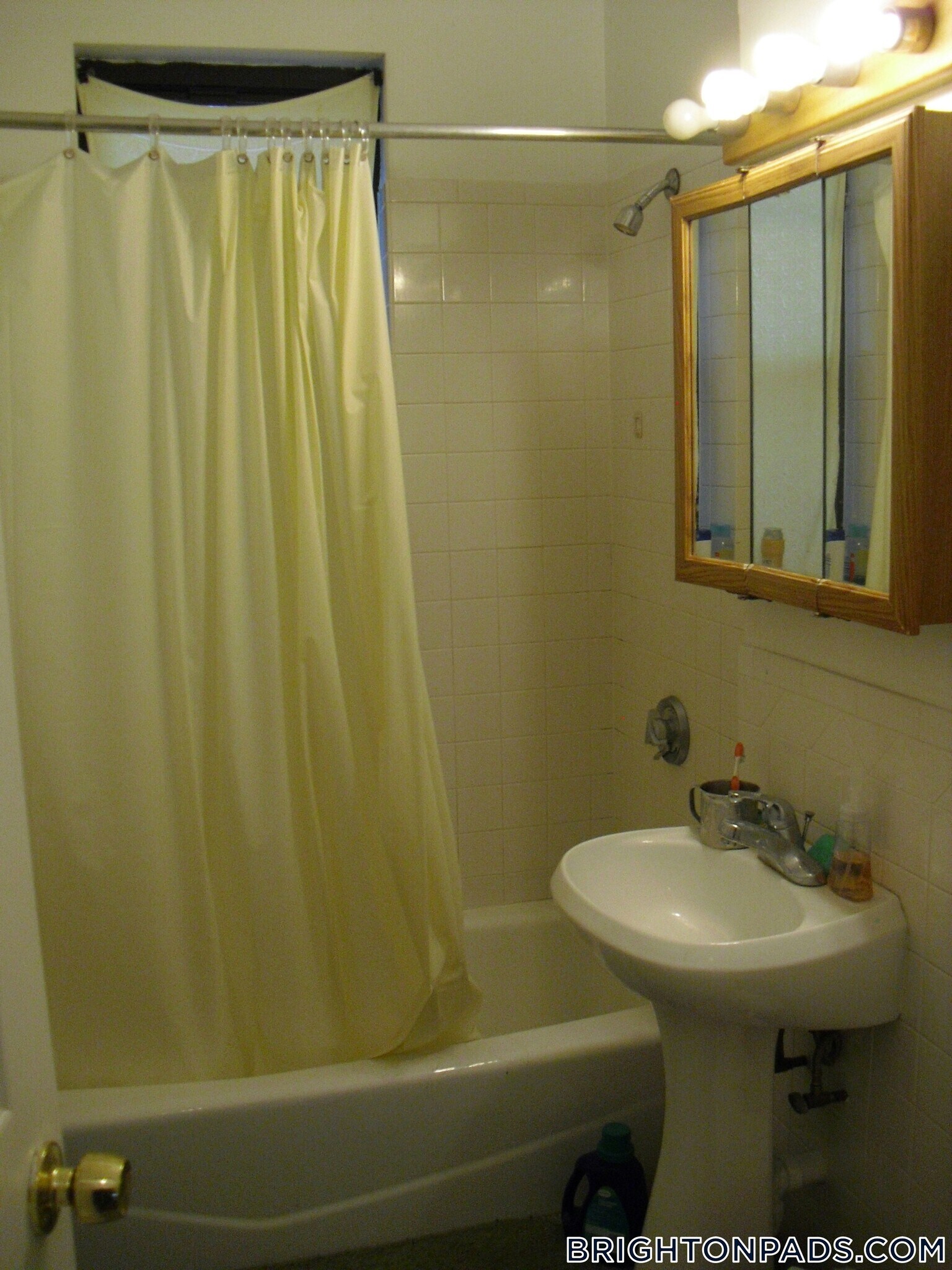 Building Photo - 17 Cummings Rd