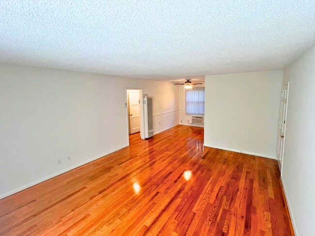 Building Photo - 2.0 bedroom in Monrovia California 91016
