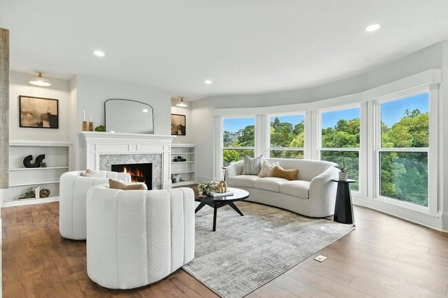 Building Photo - 5020 Golden Gate Ave