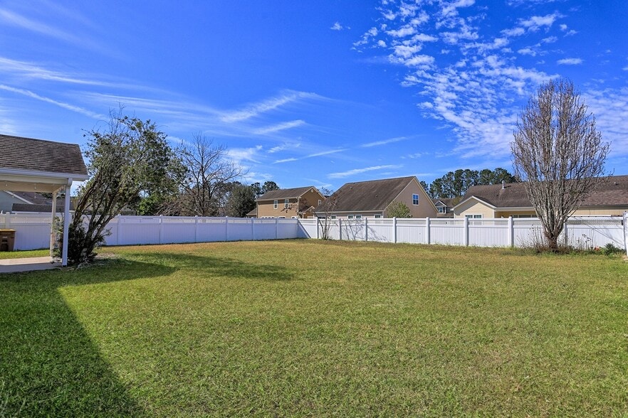 Building Photo - 5 Crossgate Ct