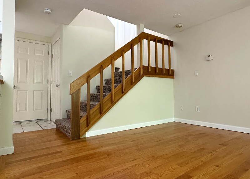 Building Photo - 15 Lordvale Blvd