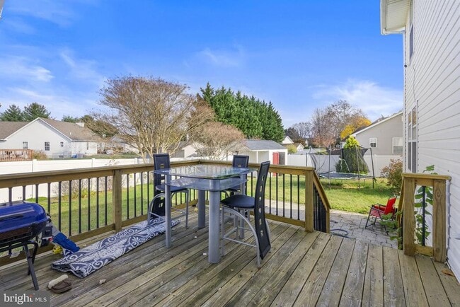 Building Photo - 938 Tamara Dr