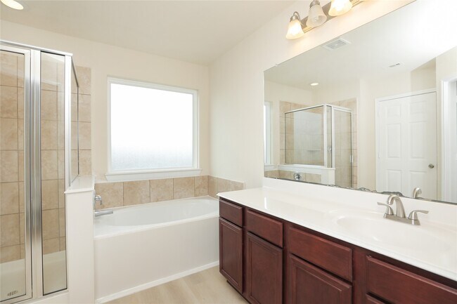 Building Photo - 15011 Calico Heights Ln