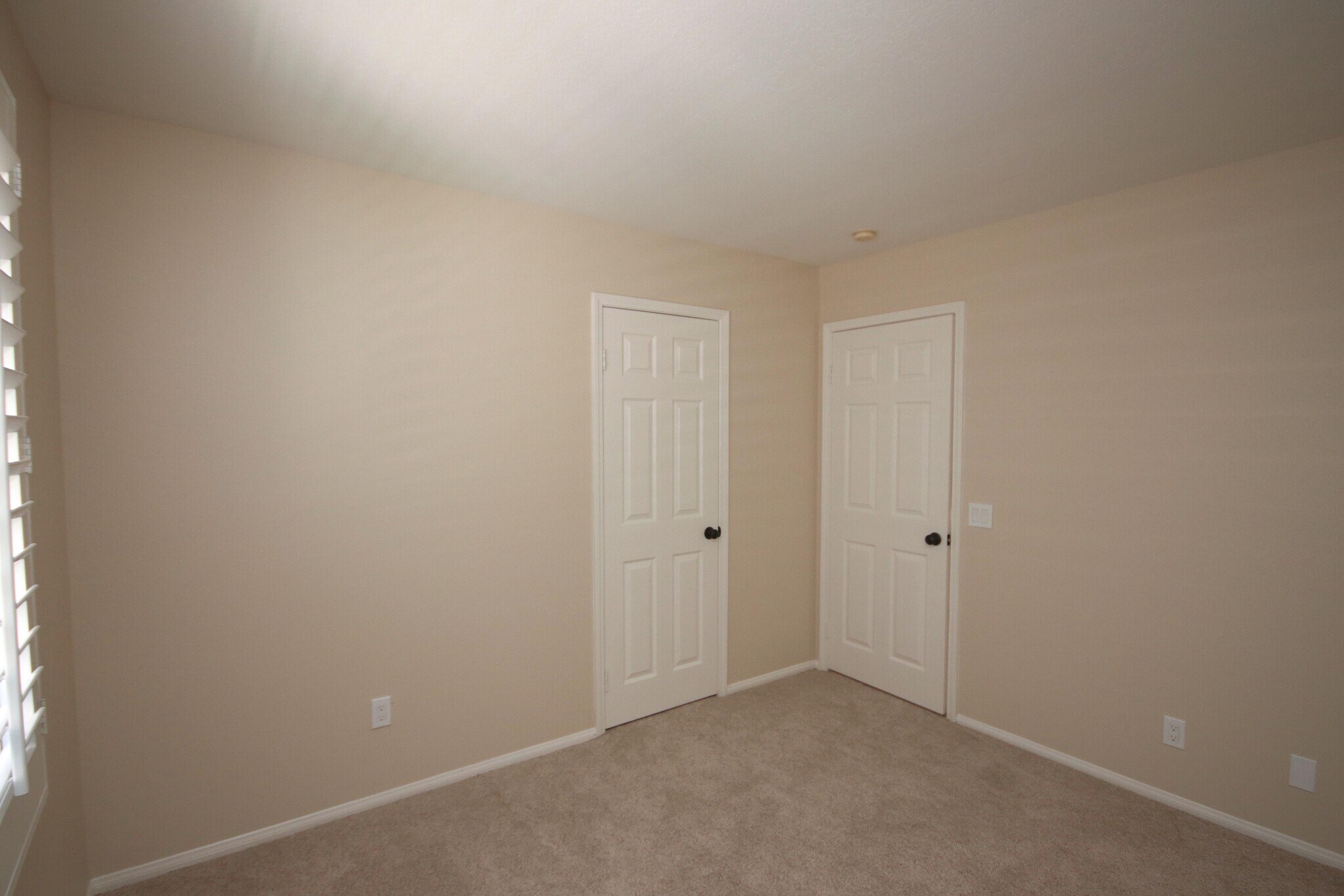 Building Photo - 1074 Rocton Dr