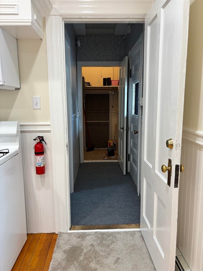 Building Photo - 92 Ashland St