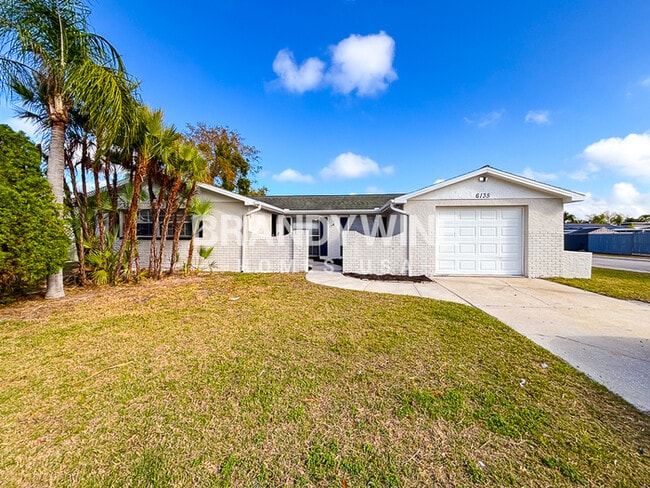 Building Photo - 6135 Seabreeze Dr