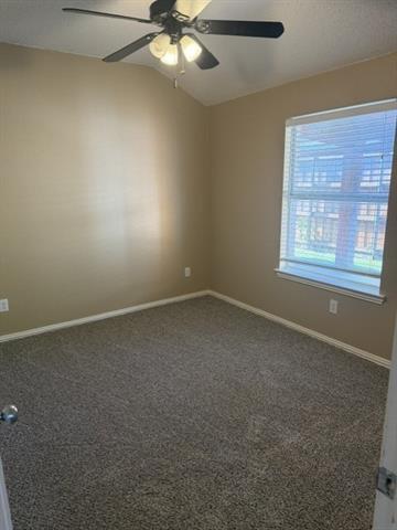 Building Photo - 8806 Oakwood Ln