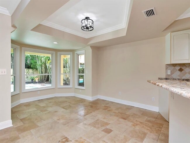 Building Photo - 165 Baltic Cir