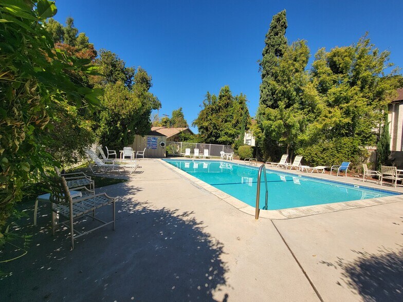 Building Photo - 13530 Leadwell St