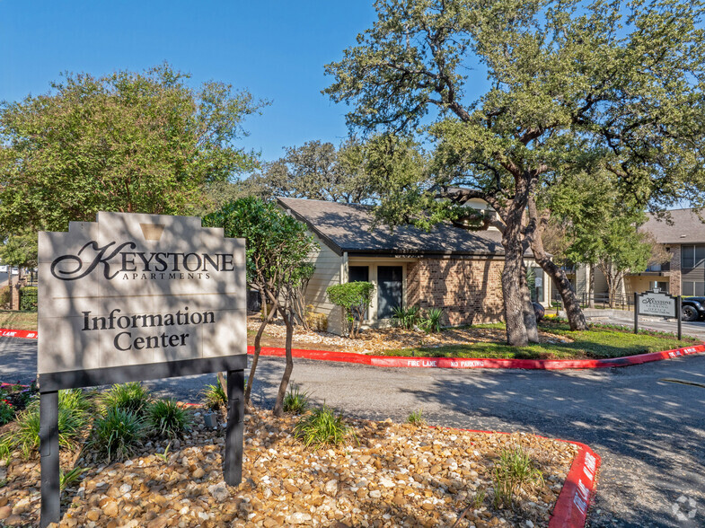 Entrance Sign - Keystone