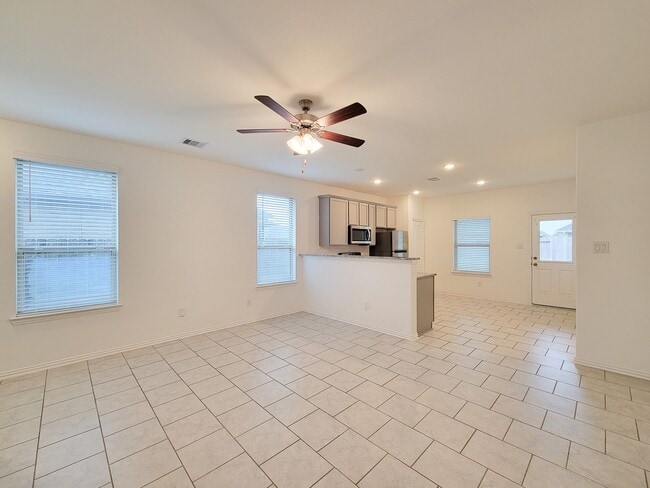 Building Photo - 31351 Horseshoe Meadow Bend Ln