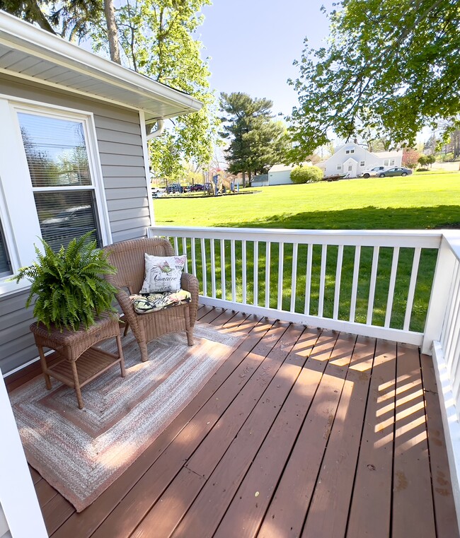Building Photo - 2595 Shelburn Ave
