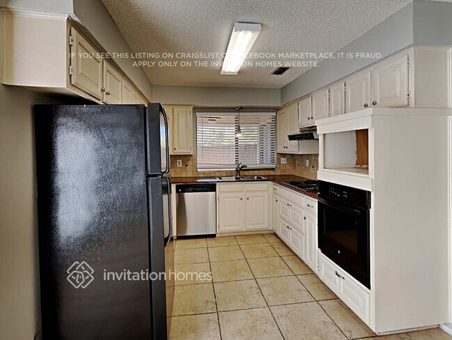 Building Photo - 5122 Eagle Nest Dr