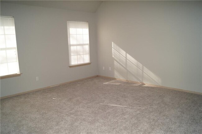 Building Photo - 67 Dakota Trail