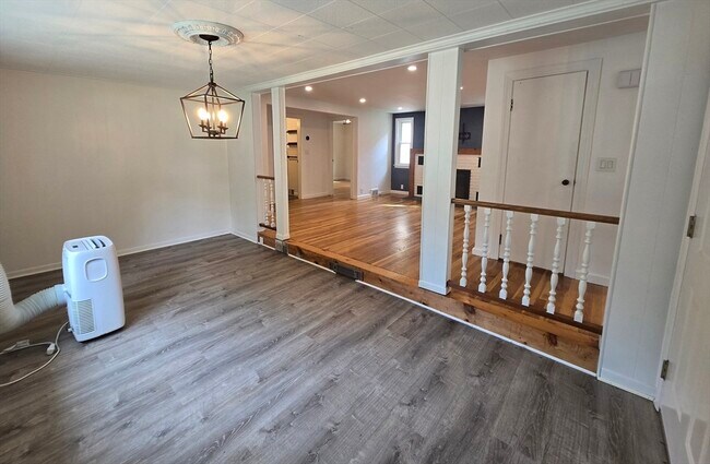 Building Photo - 399 Shawsheen Ave