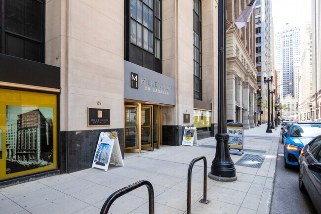 Building Photo - 29 S LaSalle St