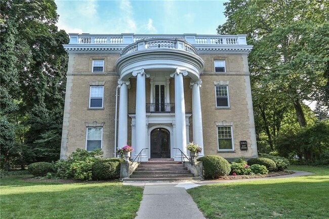 Building Photo - 1163 East Ave