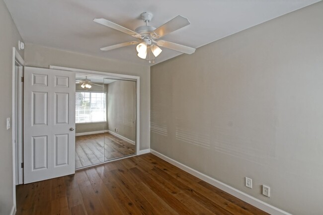 Building Photo - REMODELED, BRIGHT & AIRY, 4BR3BA HOME W/ G...