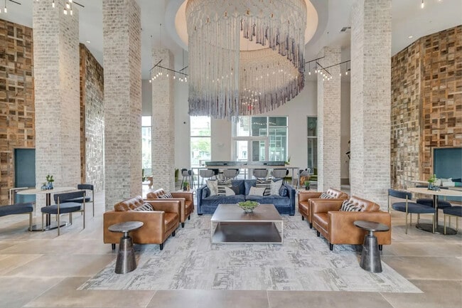 Building Photo - 2823 E Martin Luther King Jr Blvd