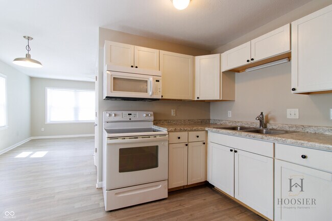 Building Photo - 5838 Greenfield Ave