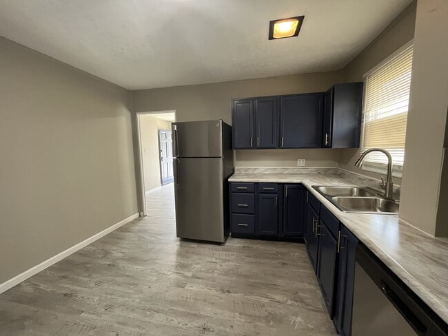 Building Photo - 2552 Sarvis Ct