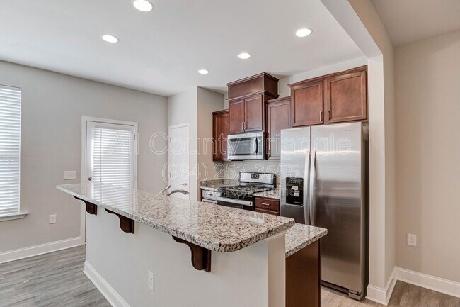 Building Photo - 1364 Scholar Dr