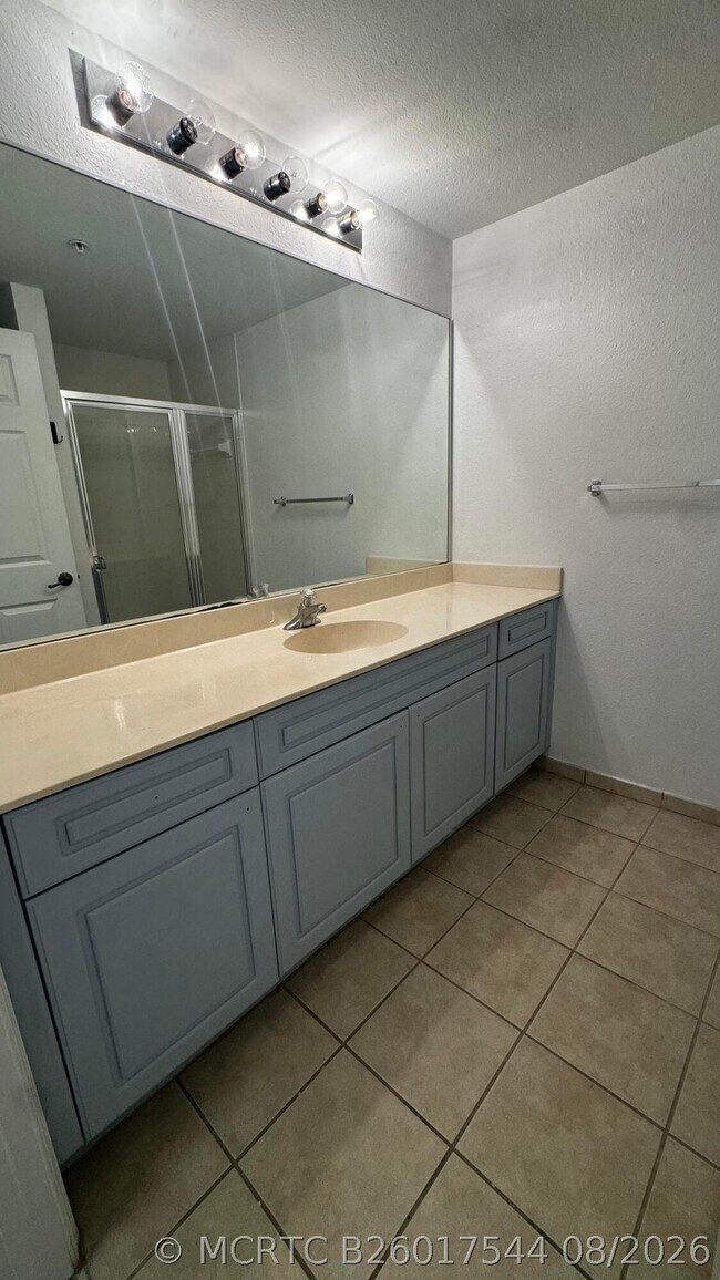 Building Photo - 2725 Anzio Ct