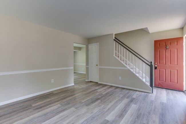 Building Photo - 732 Galahad Dr