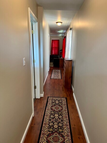 Building Photo - 1104 Cornell St