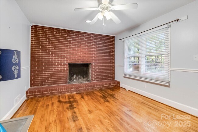 Building Photo - 1634 Van Buren Ave