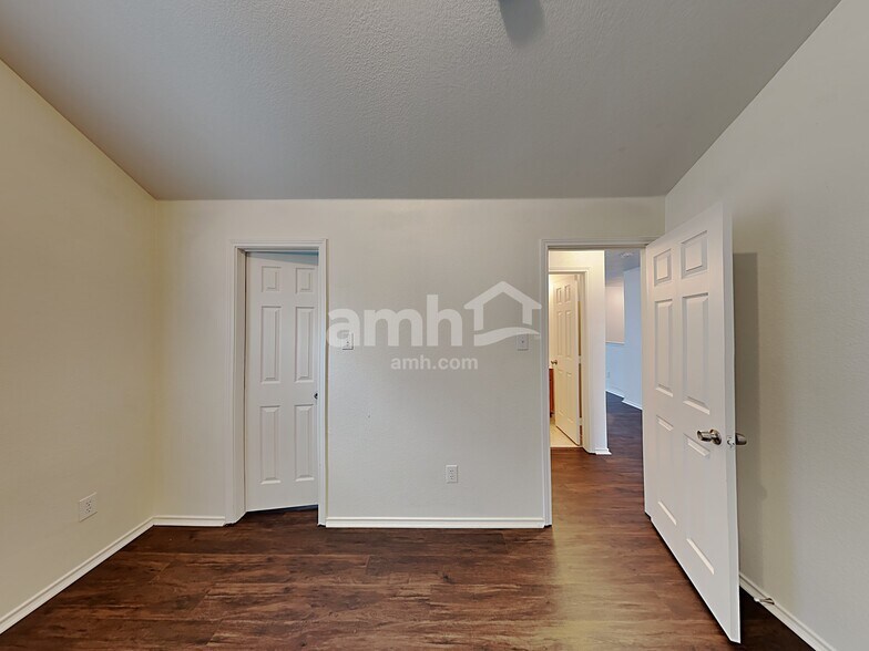 Building Photo - 2101 Hanakoa Falls Dr