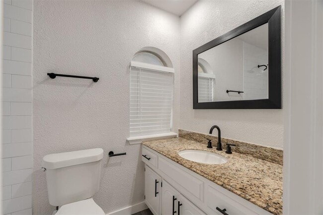 Building Photo - 2704 NW 115th St