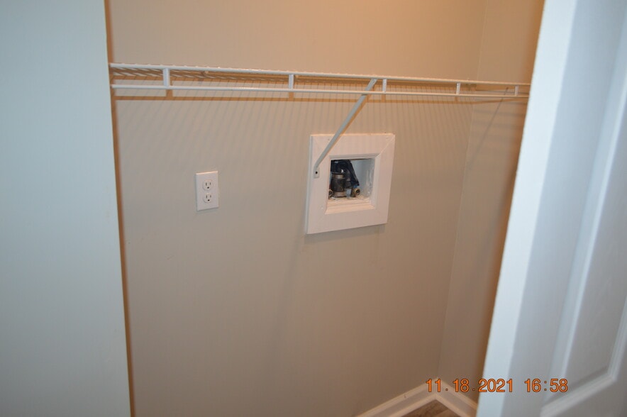 Building Photo - 2641 Orchid Ave