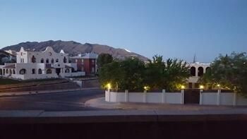 Building Photo - 628 W Yandell Dr