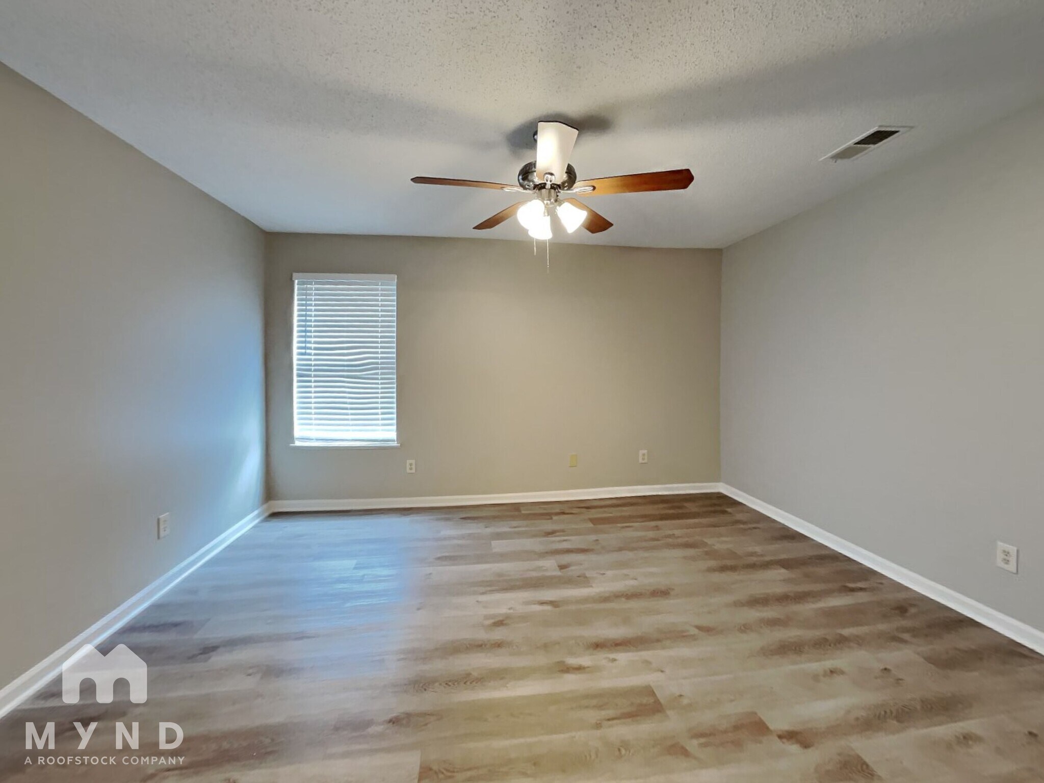 Building Photo - 3752 Schanna Dr
