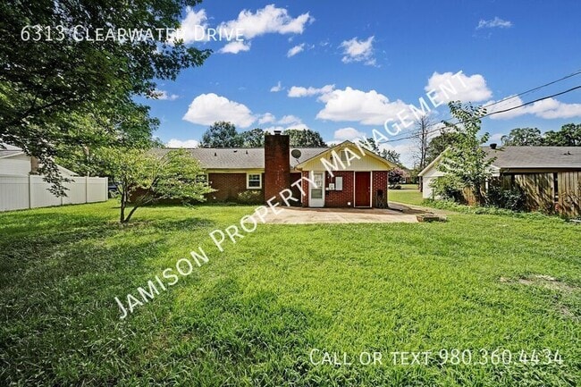 Building Photo - 6313 Clearwater Dr