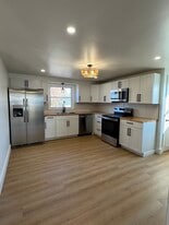 Building Photo - 249 Dunlop Ave