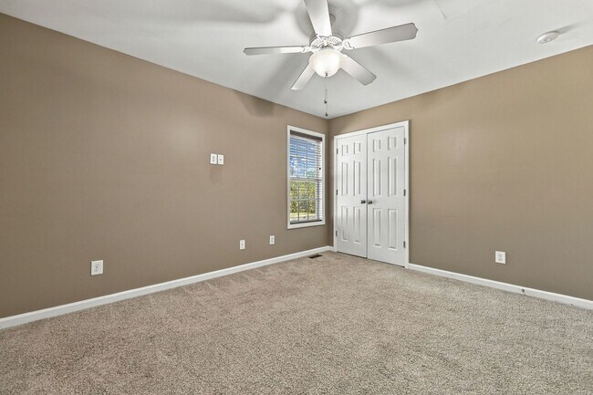 Building Photo - 570 Buchanan Rd