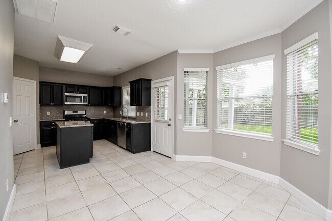 Building Photo - 6318 Faulkner Ridge Dr