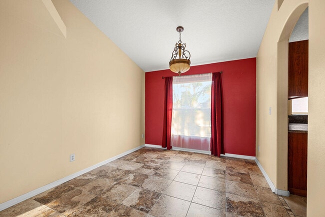 Building Photo - 2290 SW Tampico St