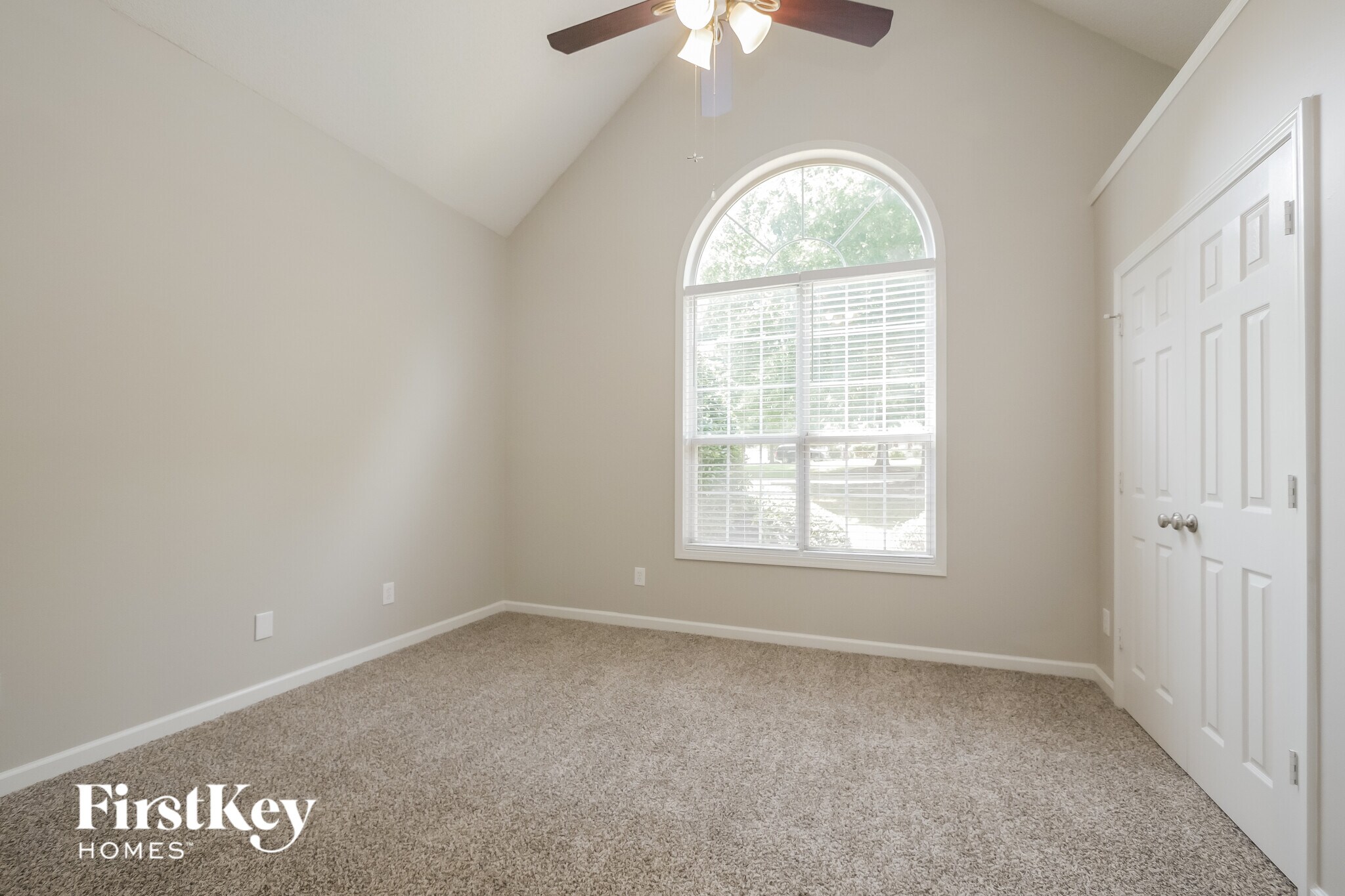 Building Photo - 117 Marshas Vineyard