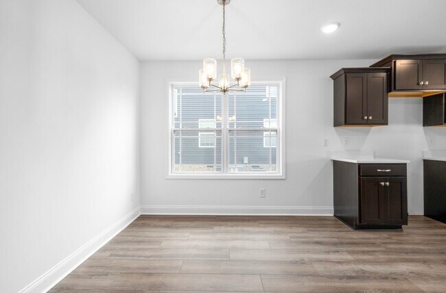 Building Photo - 1360 Harmon Ln