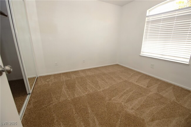 Building Photo - 5012 Starfinder Ave