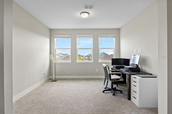 Building Photo - 9947 Summerlake Groves St