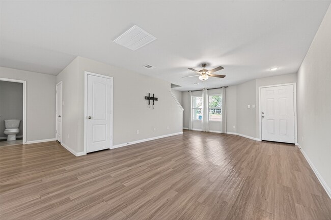 Building Photo - 940 21st St