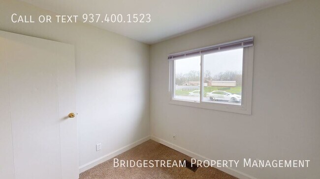 Building Photo - Nice 3 bedroom, 1 bath home with 1 car det...