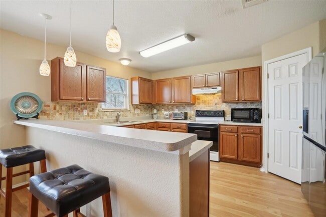 Building Photo - 410 S Water Ln