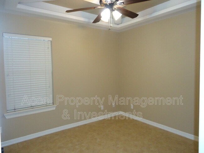 Building Photo - 8902 N 36th Ln